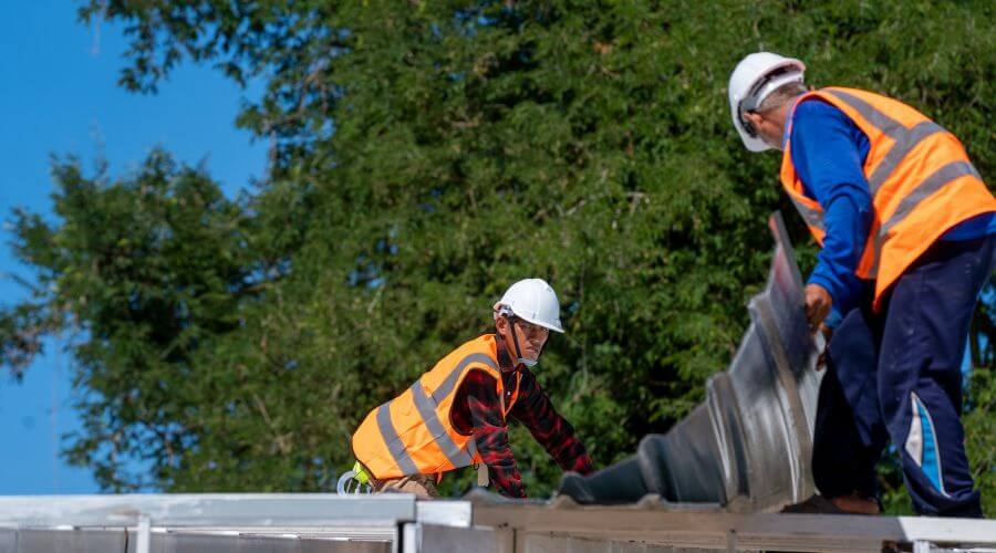 Professional Flat Roofing Installation in Bondville, IL